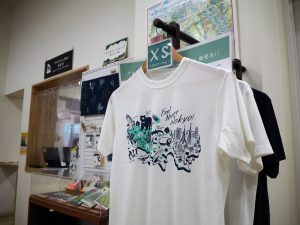 オリジナルTシャツを窓口で販売